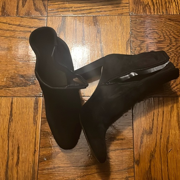 Aldo Pointed Toe Boot Heels - Picture 1 of 3